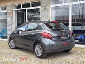 Peugeot 208 1.2 PureTech Allure EAT6