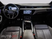 Audi Q8 E-Tron I.V.A DEDUTÍVEL  S LINE
