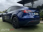 Tesla Model Y Long-Range RWD