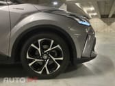 Toyota C-HR 2.0 Hybrid Square Collection