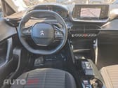 Peugeot E-2008 50 kWh Active