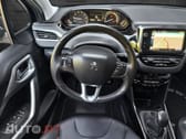 Peugeot 2008 1.2 PureTech Crossway