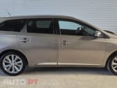 Toyota Auris Touring Sports 1.8 HSD Exclusive - Adaptada A Pessoas Com Mobilidade Reduzida