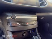 Peugeot 308 1.2 PureTech Allure EAT8