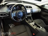 Jaguar XE 2.0 D Portfolio Aut.