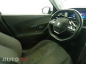 Peugeot 2008 1.2 PureTech Allure EAT8