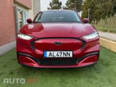 Ford Mustang Mach-E Standard • 75,7 kWh • 294 CV