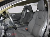 Volvo V60 2.0 B4 MOMENTUM CORE GEARTRONIC 5D I.V.A DEDUTIVEL