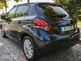 Peugeot 208 PureTech 82 Stop & Start Signature