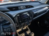 Toyota Hilux 2.4 D-4D 2WD CD CM