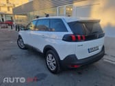 Peugeot 5008 1