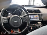 Jaguar XE 2.0 D Prestige