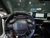Peugeot E-2008 GT