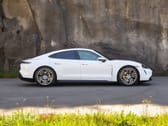 Porsche Taycan Standard