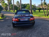 Mercedes-Benz E 220 Outro
