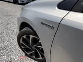 Toyota Auris Touring Sports 1.8 HSD Comfort +P.Techno+P.Sport