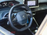 Peugeot 2008 1.2 PureTech Active EAT8