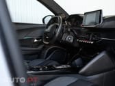 Peugeot 2008 1.2 PureTech Allure EAT8
