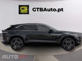 Aston Martin DBX V8