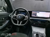 BMW 330 e Pack Desportivo M Pro Auto