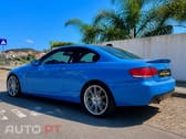 BMW 320 COUPE