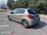 Peugeot 208 1.2 PureTech Signature