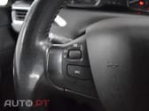 Peugeot 2008 1.5 BlueHDi Style