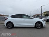 Ford Focus 1.0 EcoBoost MHEV ST-Line