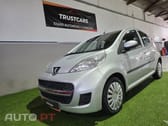 Peugeot 107 1.0 Trendy 2 Tronic