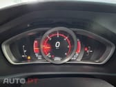 Volvo V40 2.0 D2 R-Design Momentum