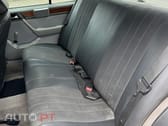 Mercedes-Benz 200 200D