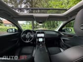 Jaguar XE 2.0 D R-Dynamic S
