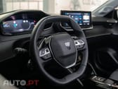 Peugeot 208 1.2 Hybrid Allure e-DCS6