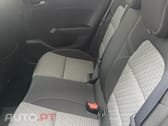 Renault Clio Outro