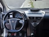 Toyota iQ 1.0 VVT-i