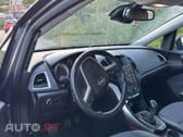 Opel Astra J