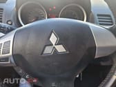 Mitsubishi Lancer 1.5 Invite