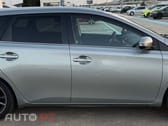 Toyota Auris Touring Sports 1.8 HSD Comfort+P.Sport