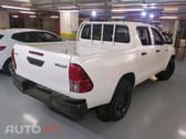 Toyota Hilux 2.4 D-4D 4WD Tracker