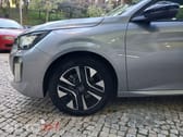 Peugeot 208 1.2 Hybrid Allure e-DCS6