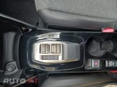 Peugeot E-2008 50 kWh Allure Pack