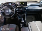 Peugeot 2008 1.2 PureTech Allure EAT8
