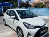 Toyota Yaris Hybrido automático