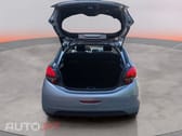 Peugeot 208 1.2 PureTech Signature
