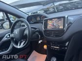 Peugeot 2008 1.2 PureTech Crossway EAT6