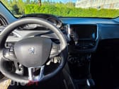 Peugeot 208 1.2 STYLE