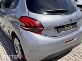 Peugeot 208 1.2 PureTech Signature
