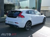 Volvo V40 2.0 D2 R-Design
