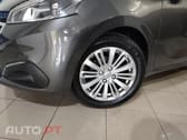 Peugeot 208 1.2 PureTech Signature