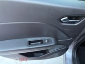 Renault Captur 1.6 HYBRID E-TECH INTENS